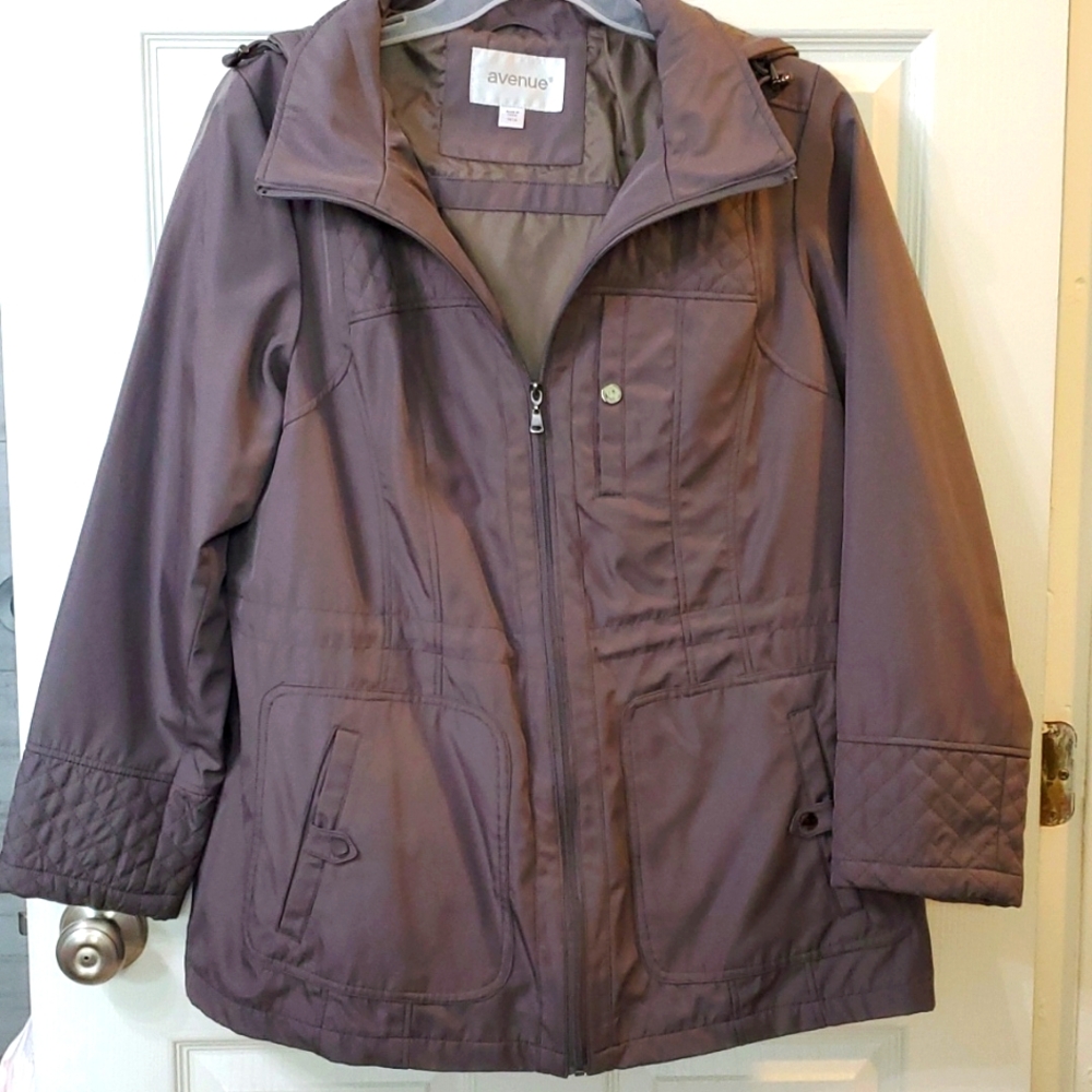 Avenue Plus Woman's Coat 14/16